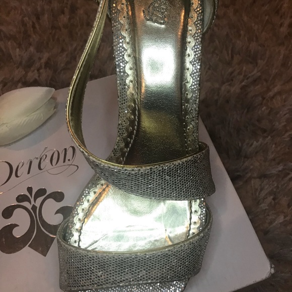 Shoes - Picture 2 of 7